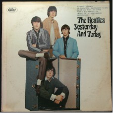 BEATLES Yesterday and Today (Capitol T 2553) USA 1966 mono LP